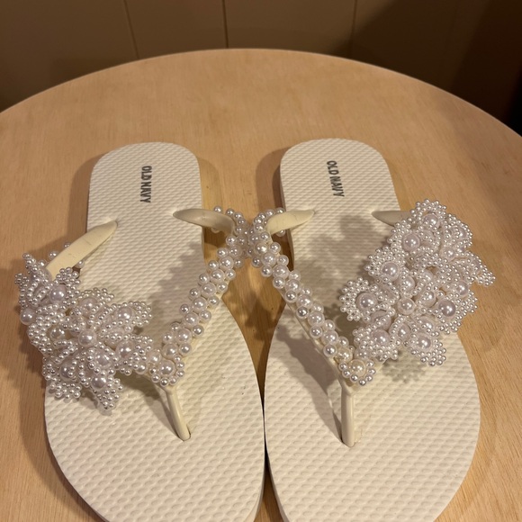 Beaded slippers. - Picture 2 of 2